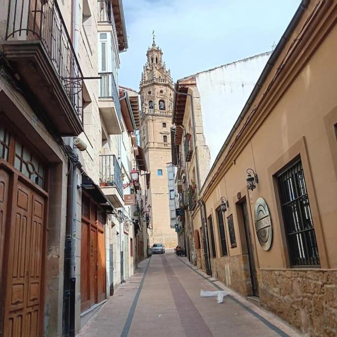 Piso En Plena Herradura. Haro Exterior photo